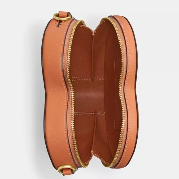 New Coach X Observed By Us Heart Crossbody - Picture 9 of 9